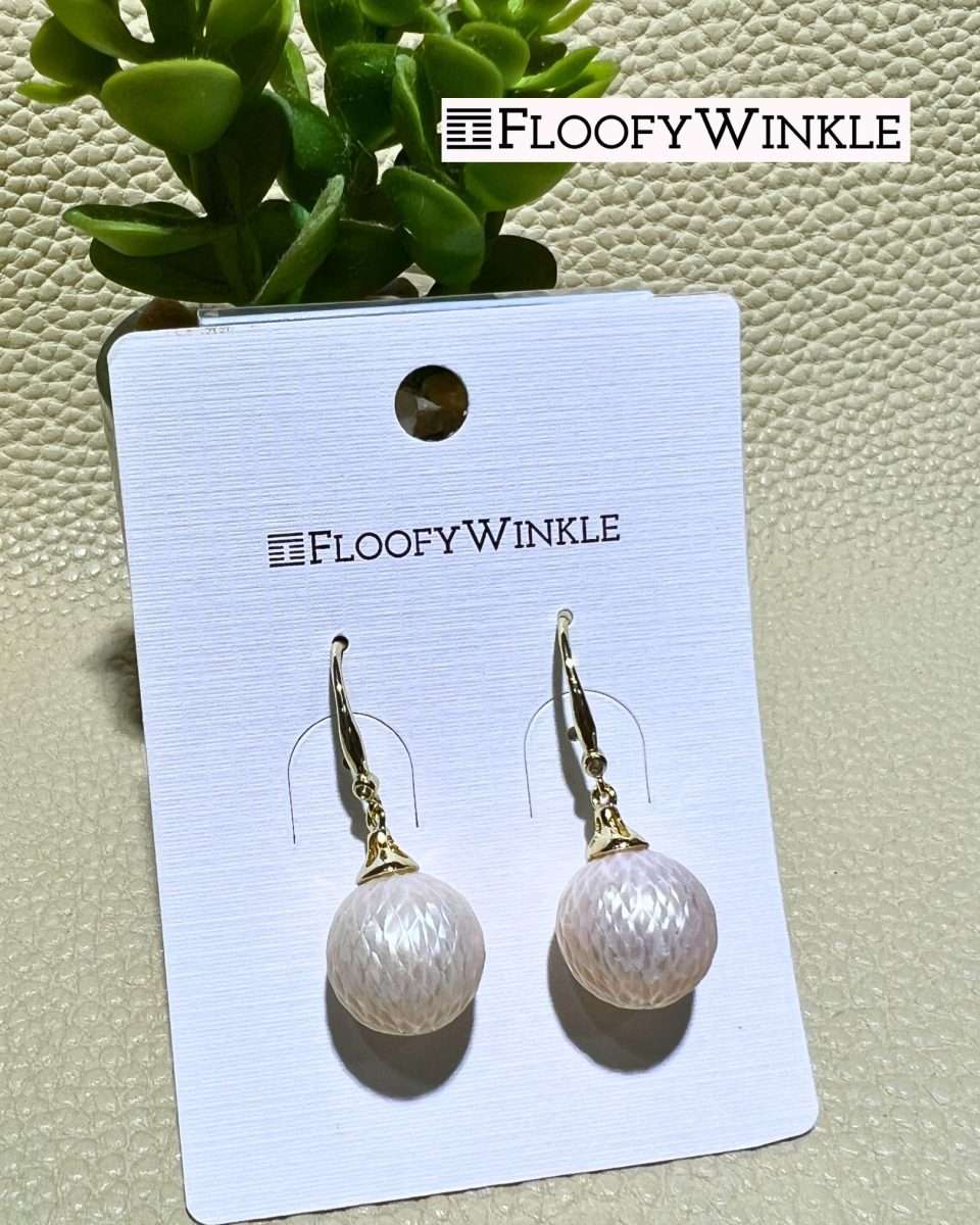 FloofyWinkle Amazing Freshwater White Pearl Earrings Faceted Design 3