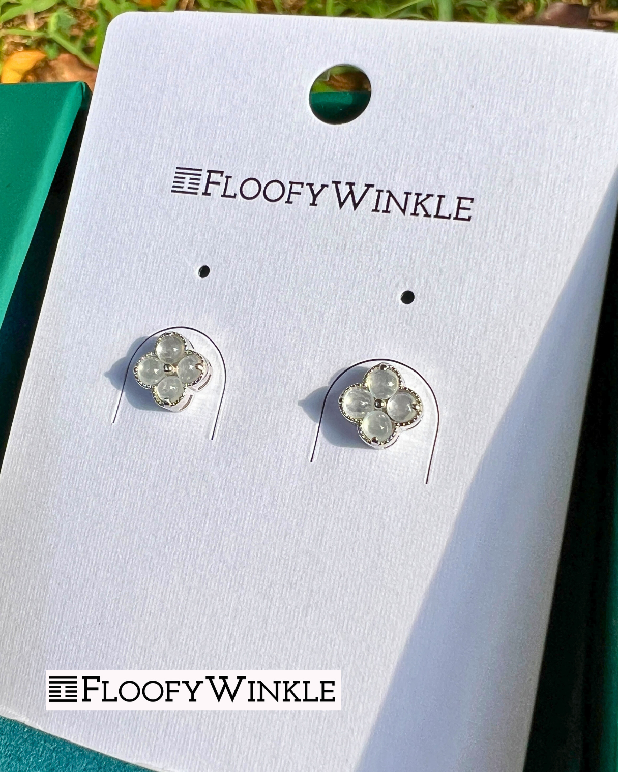 FloofyWinkle Iris 8 Piece Clover Ice Jadeite Earrings C
